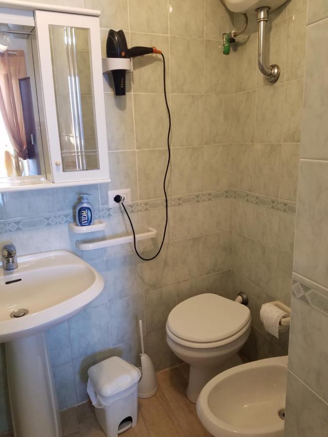 פונזה Casadelpino Residence La Piana מראה חיצוני תמונה