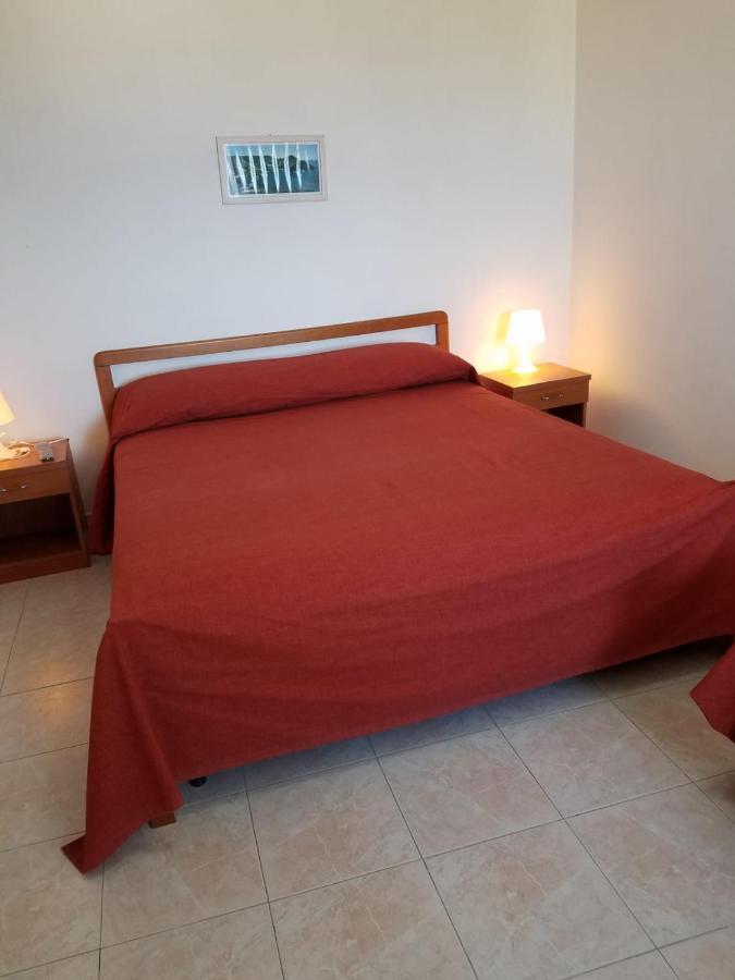 פונזה Casadelpino Residence La Piana מראה חיצוני תמונה